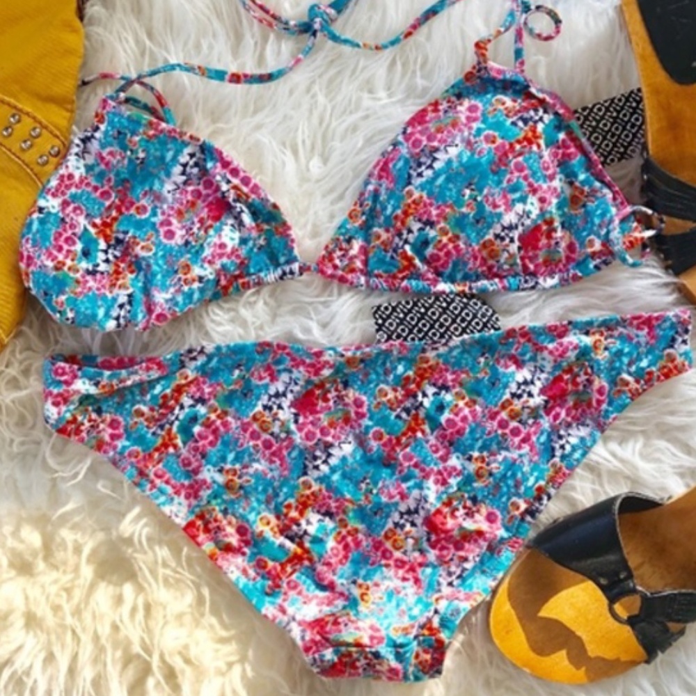 H&M Tri Angle Bikini, NWT Floral Pattern